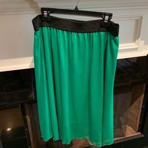 Lularoe XL Lola Skirt Green